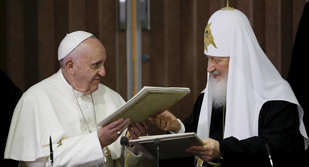 video foto întâlnire istorică după 1.000 de ani. papa francisc și partiarhul kirill au discutat despre unitatea celor două biserici!