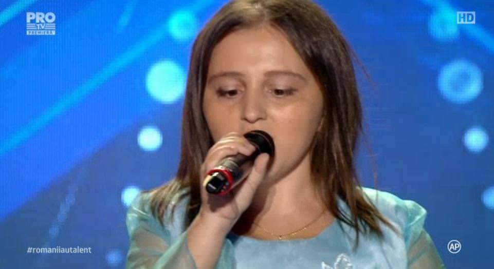 video – foto seara în care o sibiancă a emoționat o țară întreagă la ”românii au talent”. imagini superbe!