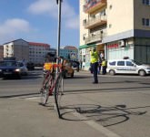 accident la cireșica: un biciclist a fost lovit de un logan - trafic ingreunat - video-foto