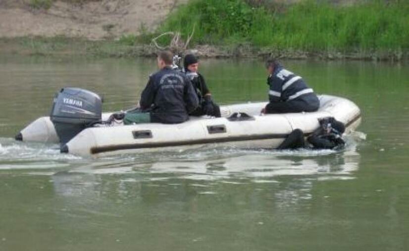 bărbat găsit înecat în olt. nu a mai putut fi salvat