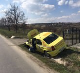 foto – accident grav în dealul dăii. două persoane rănite din cauza unui taximetrist băut de la 942!