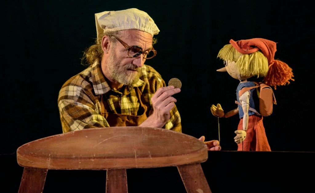 pinocchio" se joacă la sibiu de ziua mondială a teatrului de păpuși. la teatrul gong desigur!