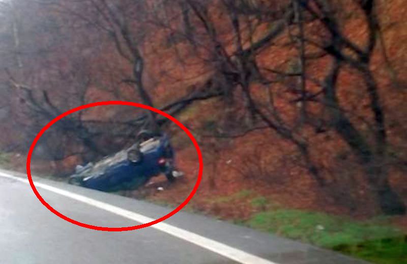 foto valea oltului blocată de două accidente. în unul smurd-ul s-a tamponat cu poliţia!