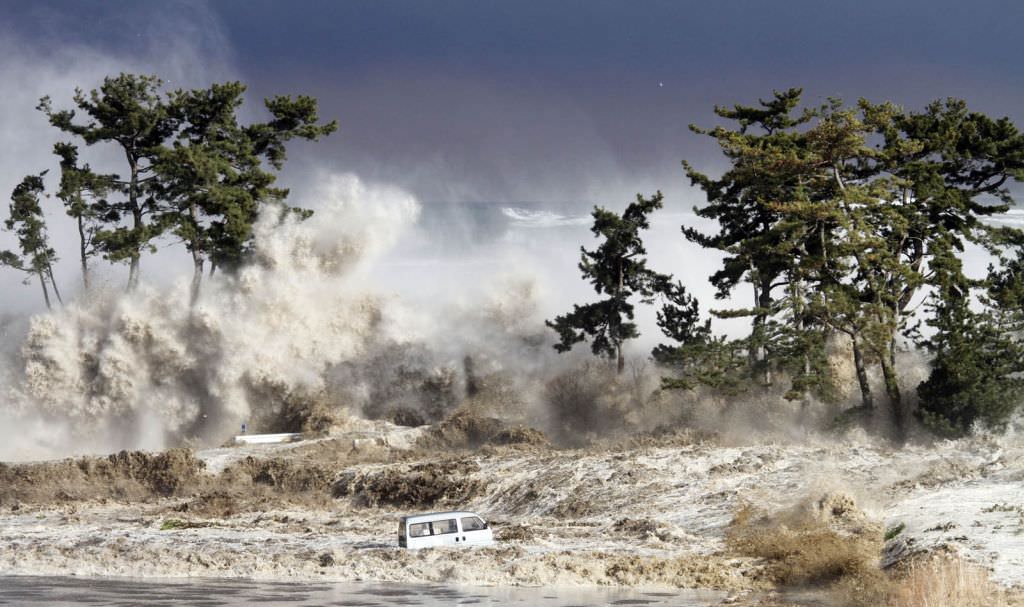 cutremur puternic în indonezia. s-a emis alertă de tsunami