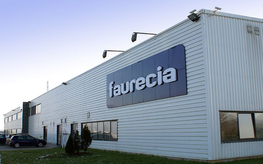 faurecia continuă să facă angajări. mai mult de 100 de joburi libere