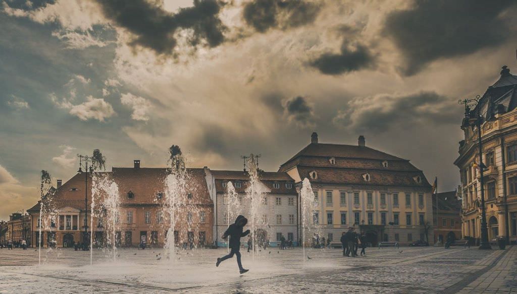 vremea în weekend la sibiu. meteorologii spun că se mai încălzește