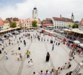 foto - ziua iei la sibiu. record absolut înregistrat la muzeul în aer liber!