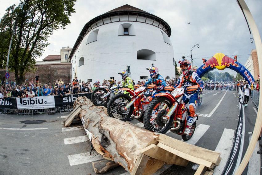 străzi și parcări închise în zona centrală a sibiului pentru desfășurarea red bull romaniacs