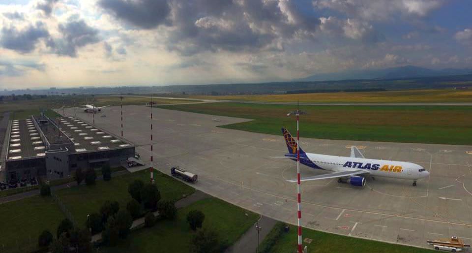 controlorii de trafic aerian se alătură protestului #sîeu - ce se întâmplă la aeroportul sibiu