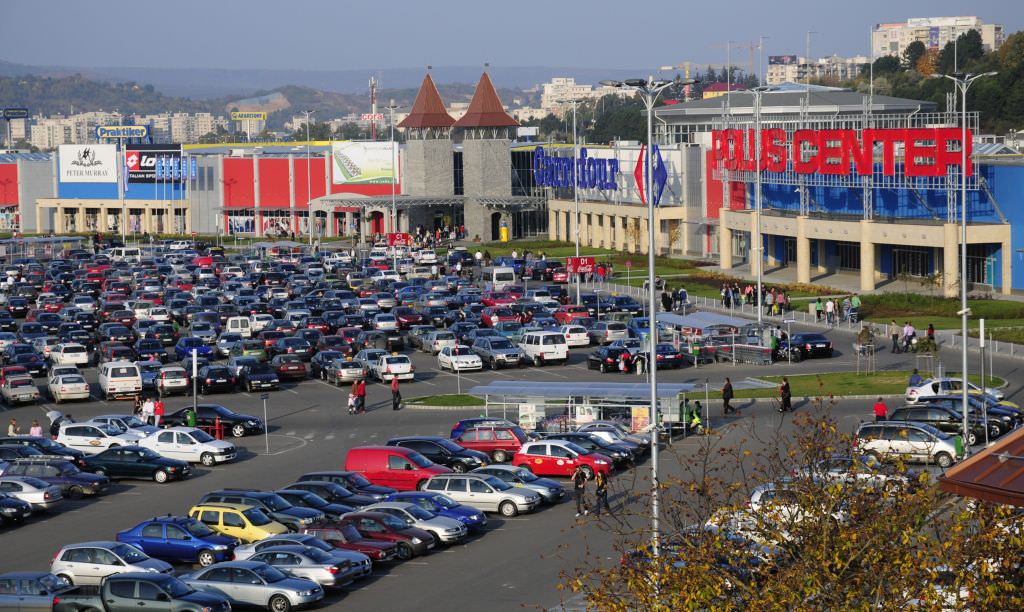 sibience prinse la furat în mall la cluj. poliția le-a reținut 24 de ore!