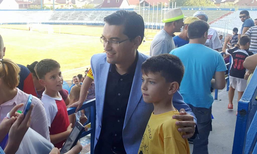 video foto președintele frf în vizită în oraș. burleanu: ”sibiul are nevoie de un stadion nou”