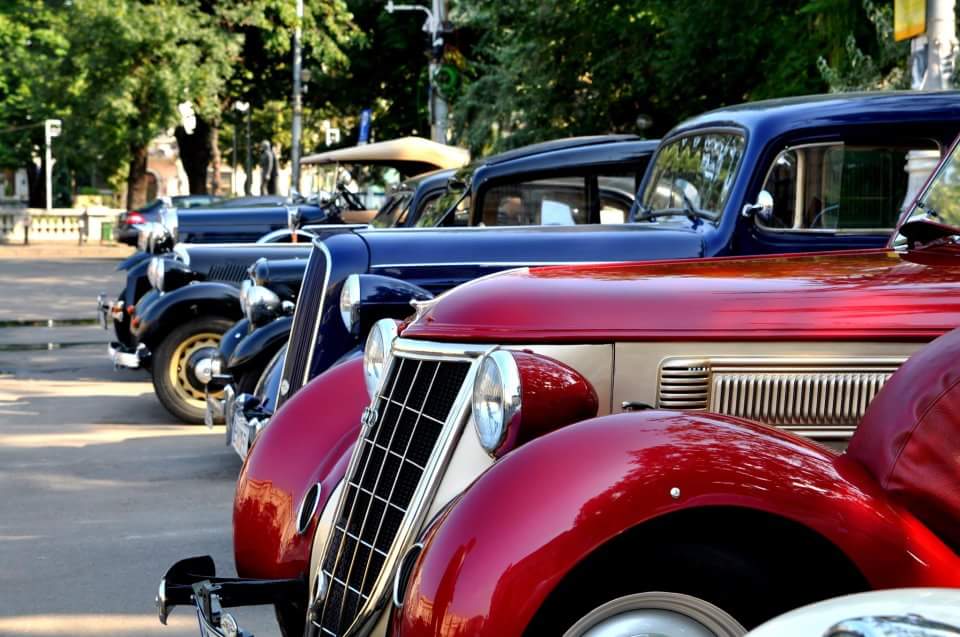 ​cele mai frumoase maşini retro vin la sibiu şi mediaş