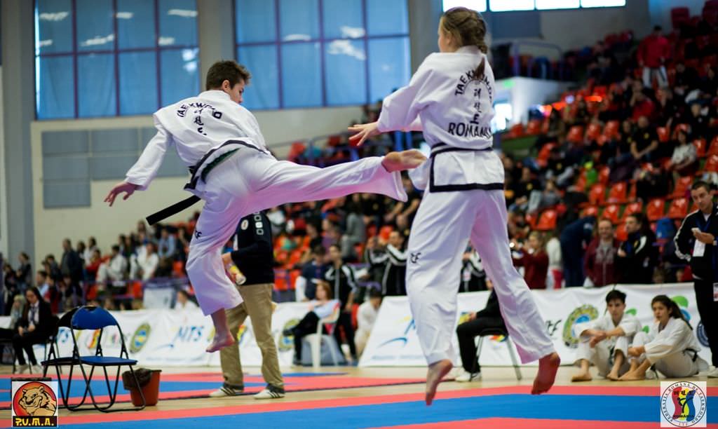 video foto zeci de medalii pentru sportivii sibieni la cupa româniei la taekwon-do itf