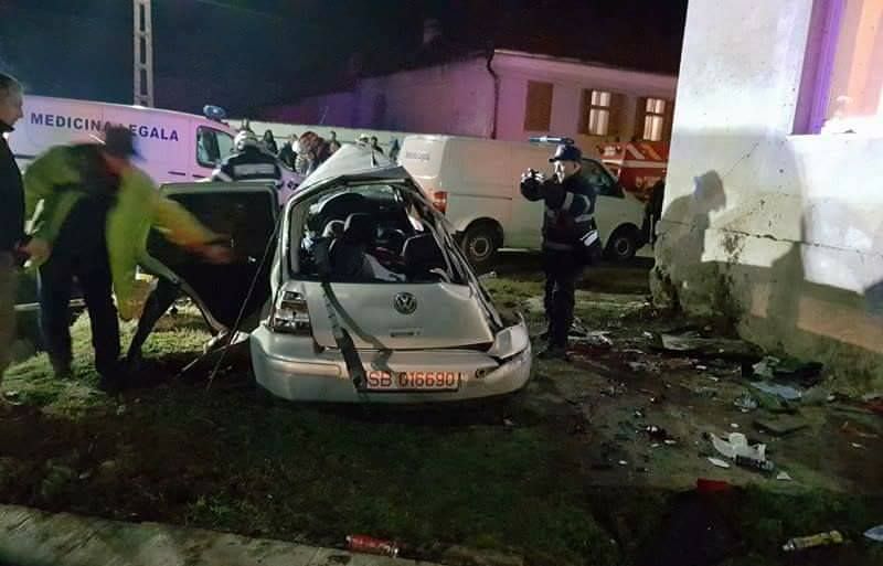 foto - cine sunt cei patru tineri care au murit in accidentul de pe dn14 de la agarbiciu