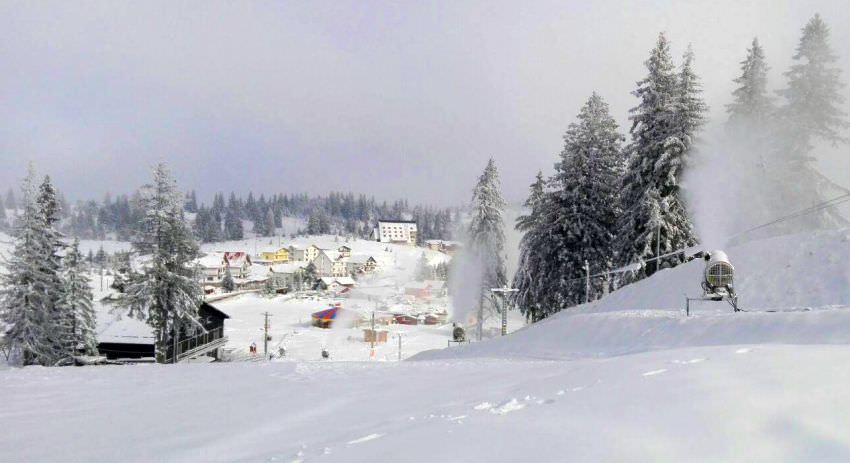 foto - super veste pentru schiori. miercuri se deschide prima pârtie de la arena platoș păltiniș