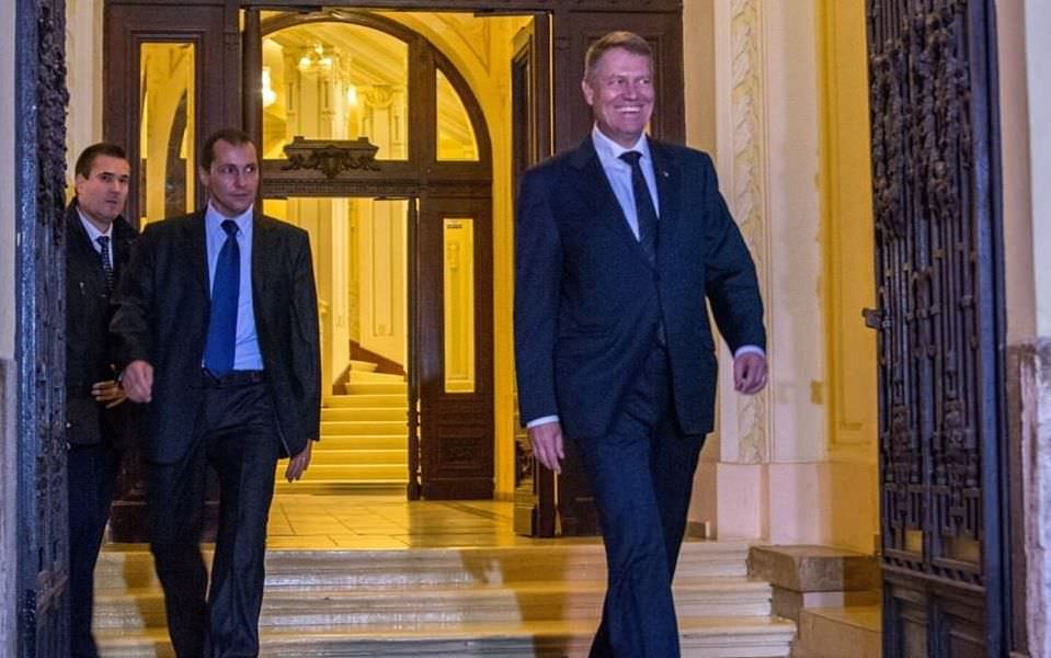 video președintele iohannis se întoarce în biroul său de la primărie - fodor: „biroul a fost deja pregătit”