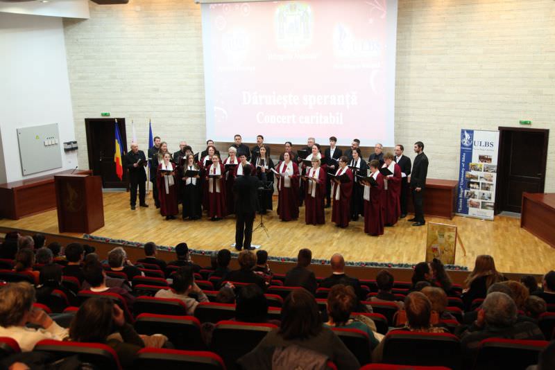 FOTO - Concert caritabil la Sibiu. Banii vor merge către achiziția de aparatură medicală