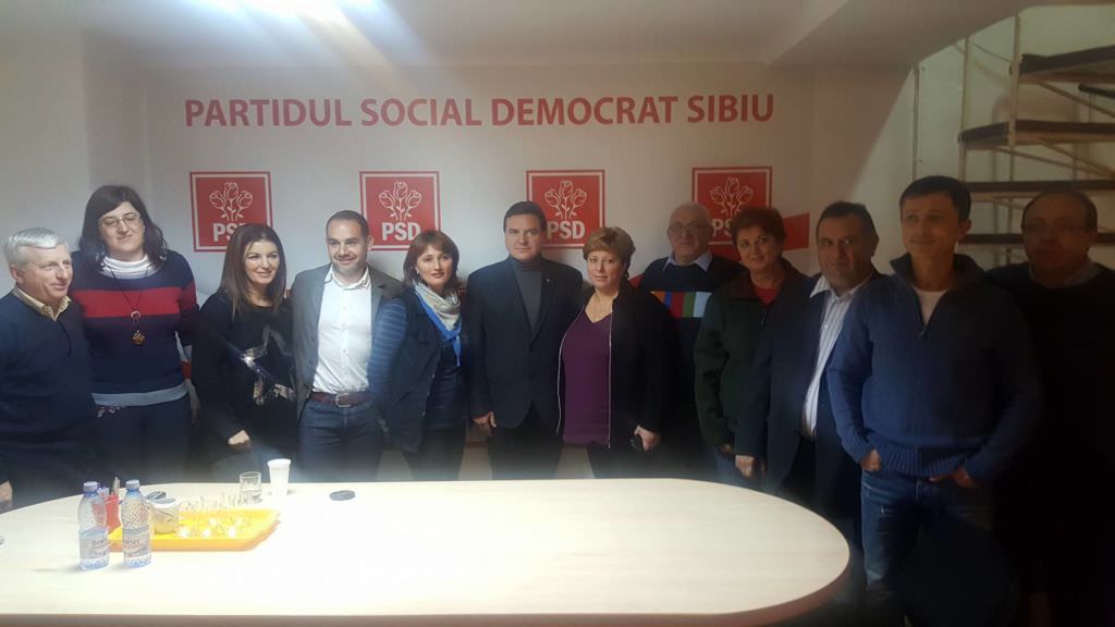 video foto bucurie moderată la psd sibiu după exit-poll-uri. preşedintele sitterli e fericit de rezultat