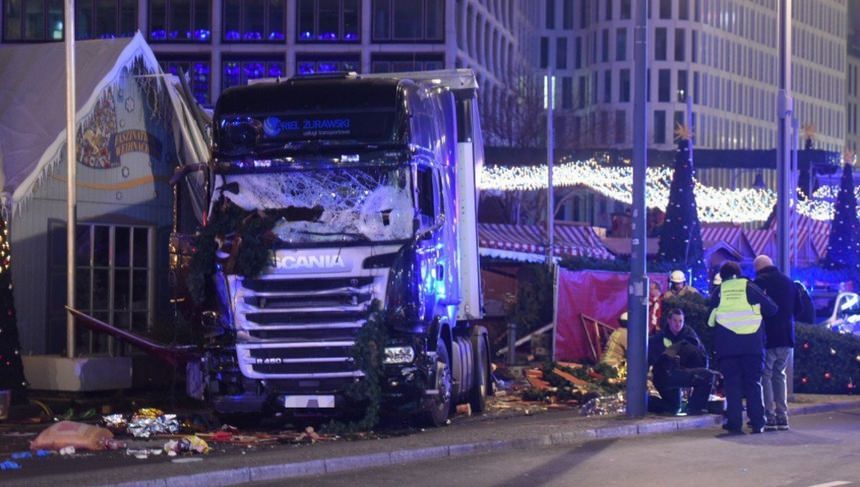 Atentatul din Berlin – Zece morți și 49 de răniți este bilanțul final al victimelor. Noi detalii despte șoferul camionului ucigaș