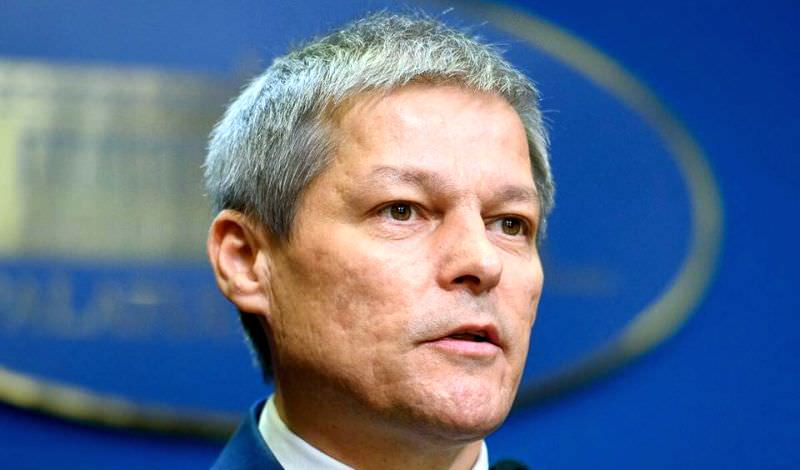 alegeri parlamentare - video foto dacian cioloș face un apel important către toți românii. declarații la ieșirea de la vot