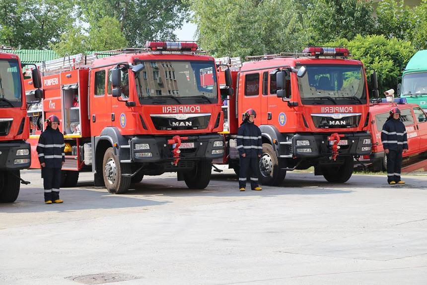 Super autospeciala primita de ISU Sibiu. Are o cisterna de 9.000 de litri