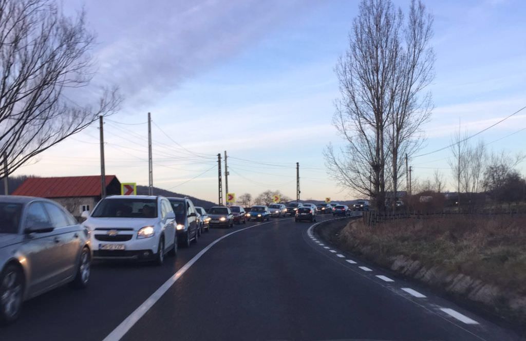 update video – foto trafic de coșmar pe dn7 pe sectorul sibiu – vâlcea – pitești. se merge bară la bară