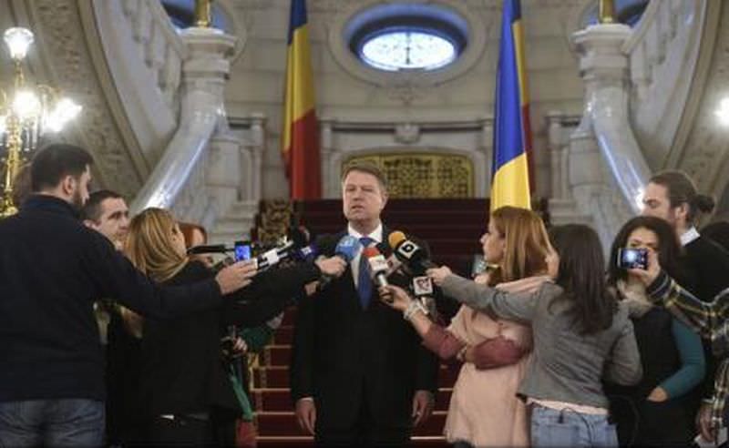 video foto iohannis e hotărât. ”voi promulga legea privind scutirea pensionarilor de la plata cass și neimpozitarea pensiilor sub 2.000 lei”