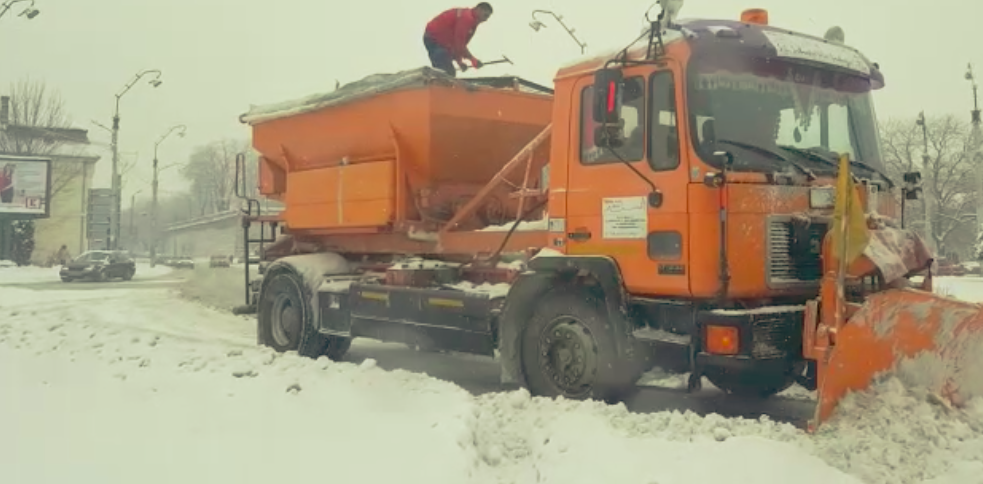 primăria sibiu spune că se face deszăpezire cu zece autospeciale. care sunt prioritățile