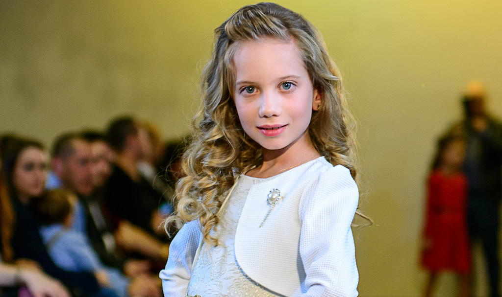 sibiul a dominat podiumul little miss&mister world românia. patru premii pentru sibieni