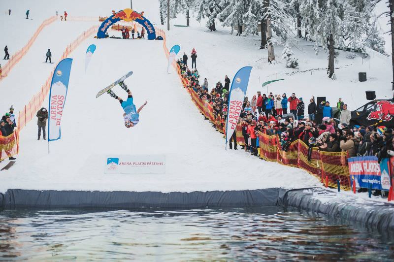 foto - nebunie pe pârtie la arena platoș. super spectacol la slide and freeze