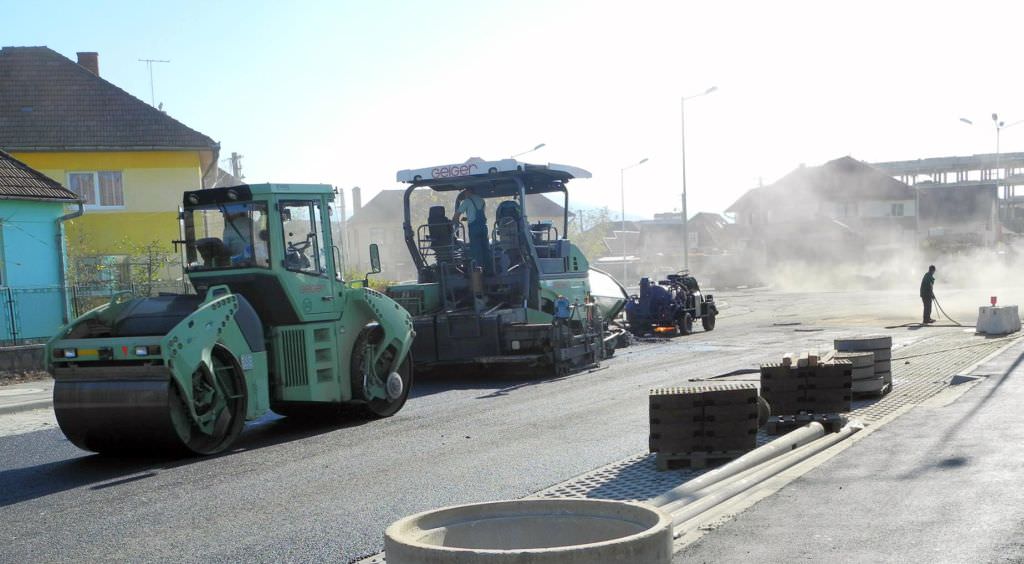 primăria sibiu licitează modernizarea a încă 18 străzi de pământ. lista cu acestea