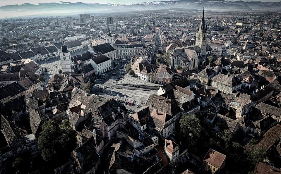 fotografie dedicată adolescentei ce a căzut de pe un bloc la sibiu. mesajul fotografului este impresionant