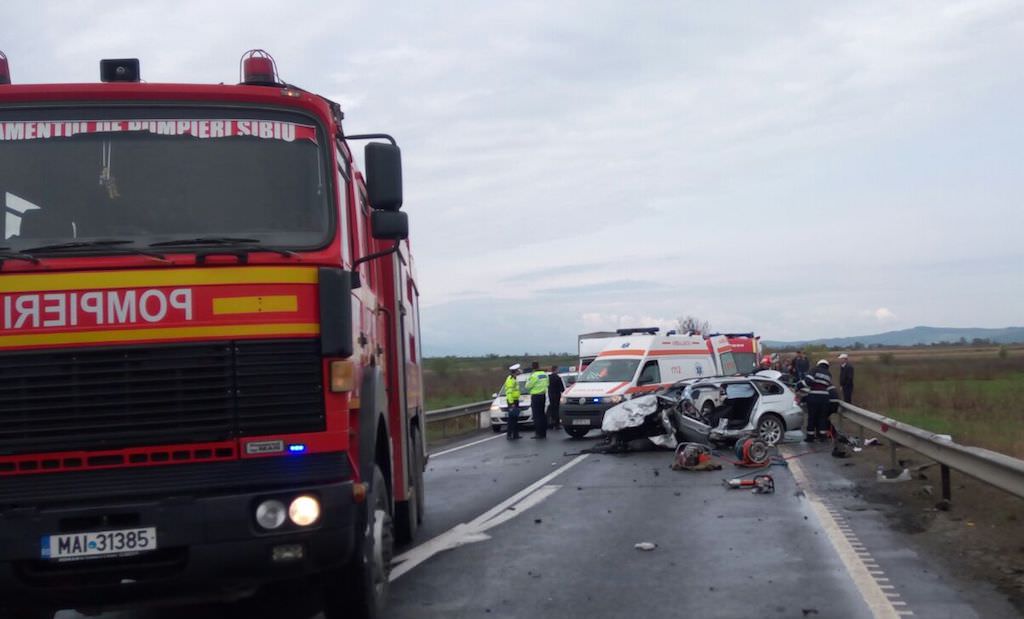 accident în agnita. cel puțin două persoane rănite