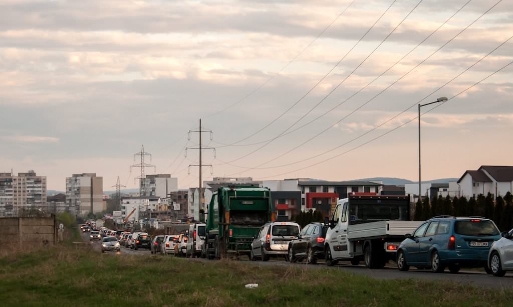 FOTO – Haosul din cartierul Arhitecților. Strada pe care nimeni nu și-o asumă