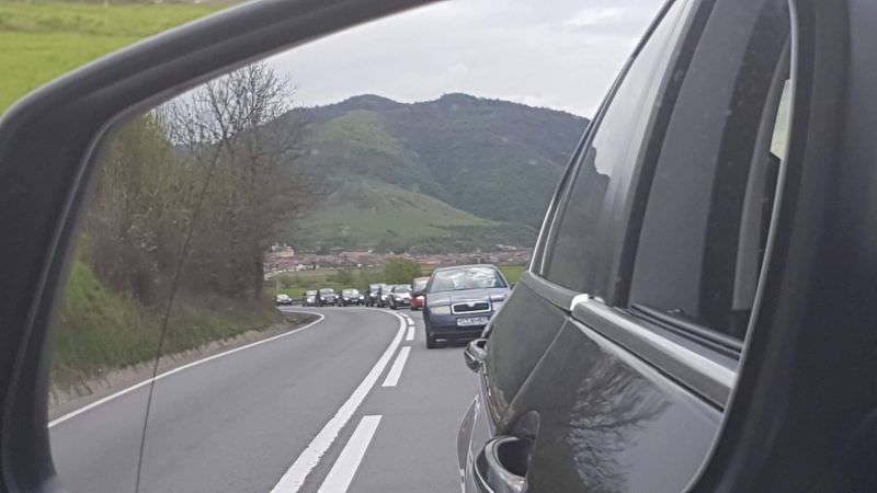 VIDEO FOTO - Trafic îngreunat la ieșirea de pe Valea Oltului. Cozi de peste șapte kilometri la Boița