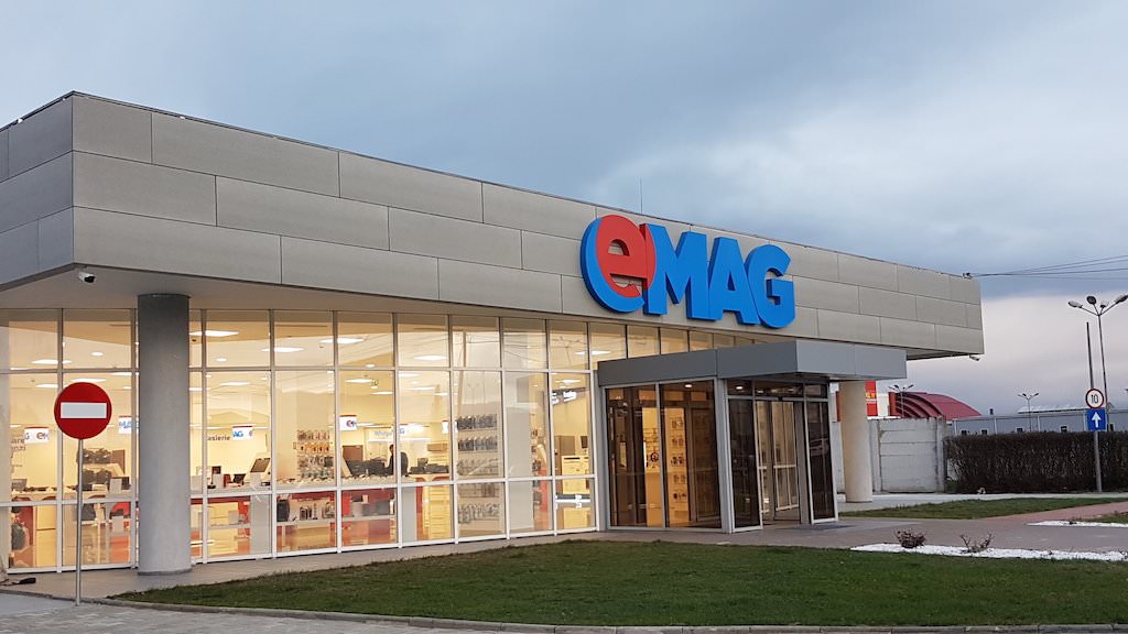 video foto - emag a deschis la sibiu cel mai mare showroom din provincie