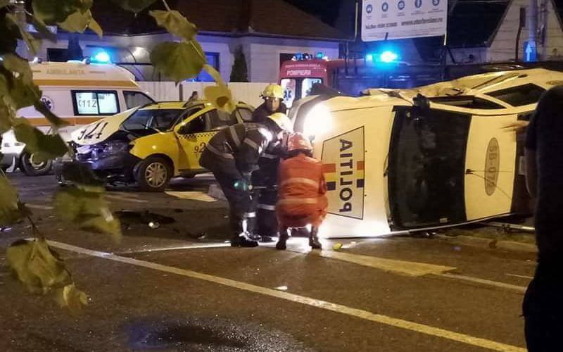 update - video foto accident pe goga. o mașină de poliție ce a intrat pe interzis s-a tamponat cu un taxi