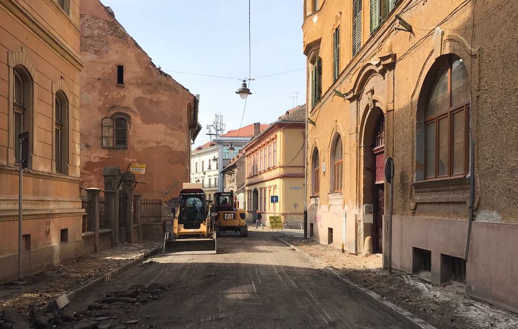 se reiau lucrările de modernizare și reparații pe străzile din sibiu. fodor a fost în inspecție