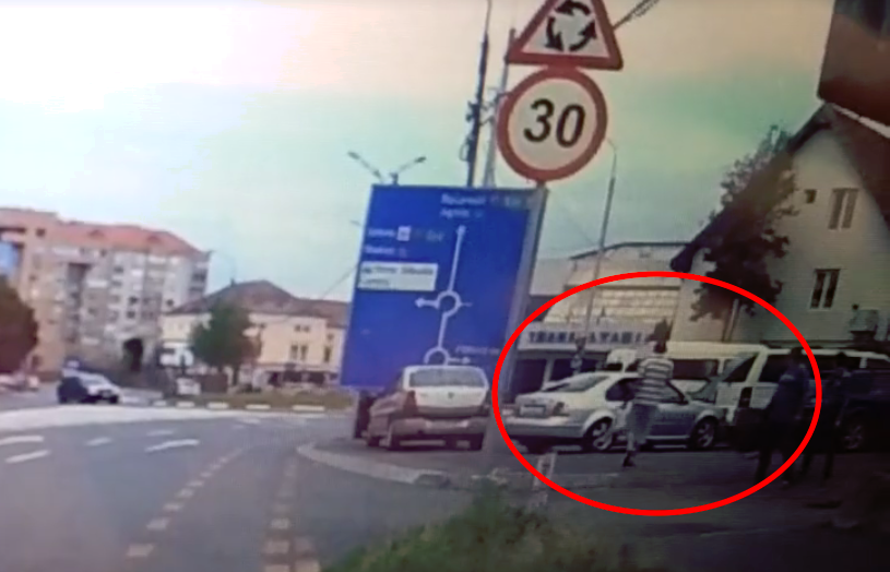 video – foto accident ciudat în sibiu. iată ce a făcut acest șofer în trafic