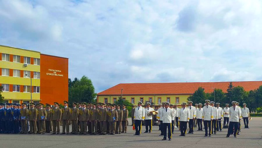 foto – video emoții și momente deosebite pentru absolvenții academiei forțelor terestre sibiu