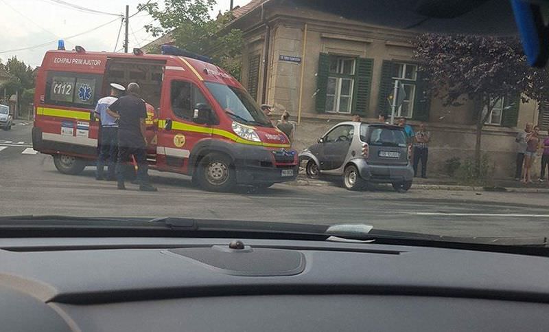 foto încă un accident în cea mai periculoasă intersecție din sibiu