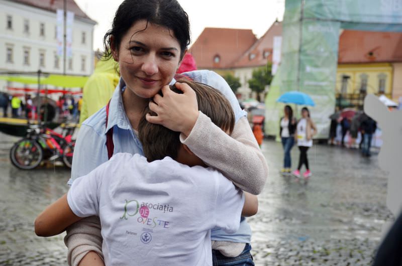 se caută voluntari pentru centrele de plasament din județul sibiu