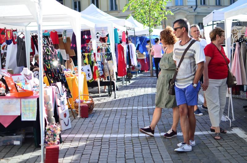 festival de handmade în piața mică. ce găsim acolo