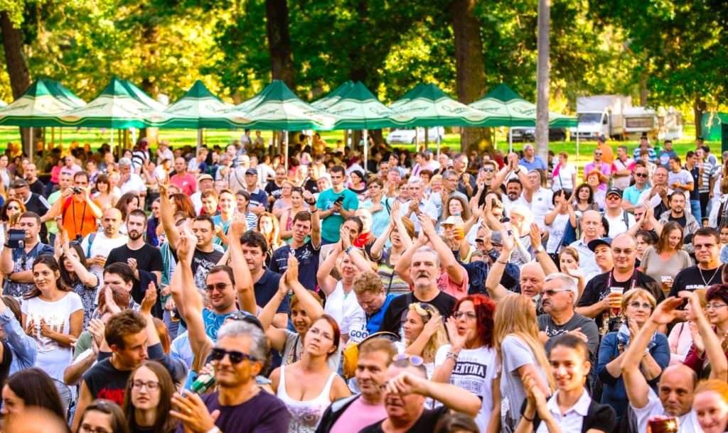 Începe cel mai frumos eveniment din acest weekend la Sibiu – Concerte și multe surprize în Pădurea Dumbrava