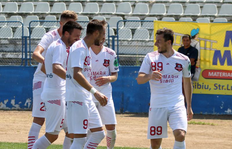 fc hermannstadt e de neoprit. sibiul a bătut și ripensia și rămâne lider în liga 2