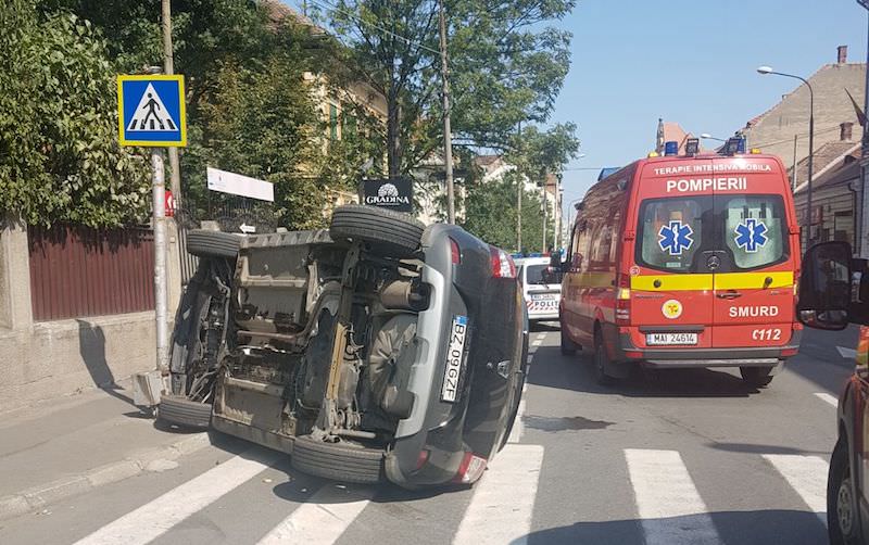 update foto - accident pe victoriei. cinci răniți din care doi sunt copii