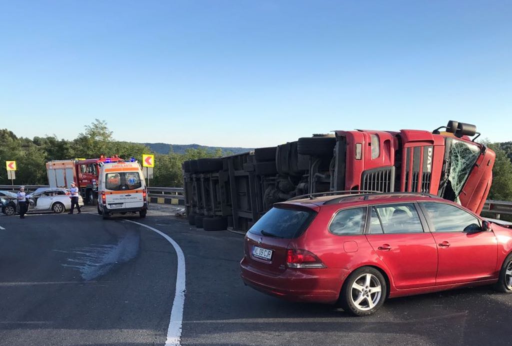 video foto – accident grav pe dn7. membrii ai trupei dj project printre cei cinci răniți