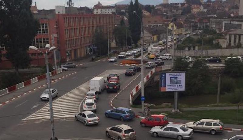 update accident grav pe strada teclu. un pieton lovit în timp ce traversa strada