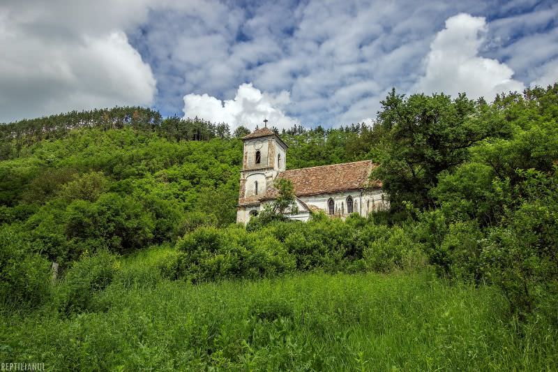 Descoperă monumente istorice la Raliul Sibiului 2017: Biserica Luterană Răvășel