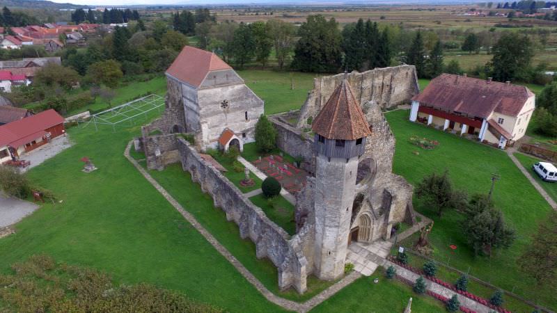 video - foto descoperă monumente istorice la raliul sibiului 2017